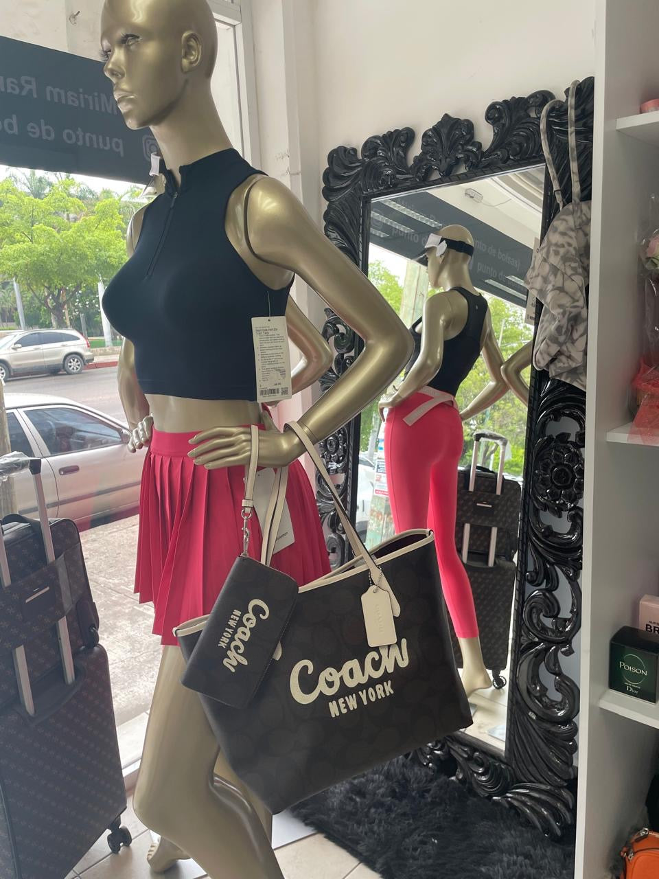 Bolso coach tote café grabado grande