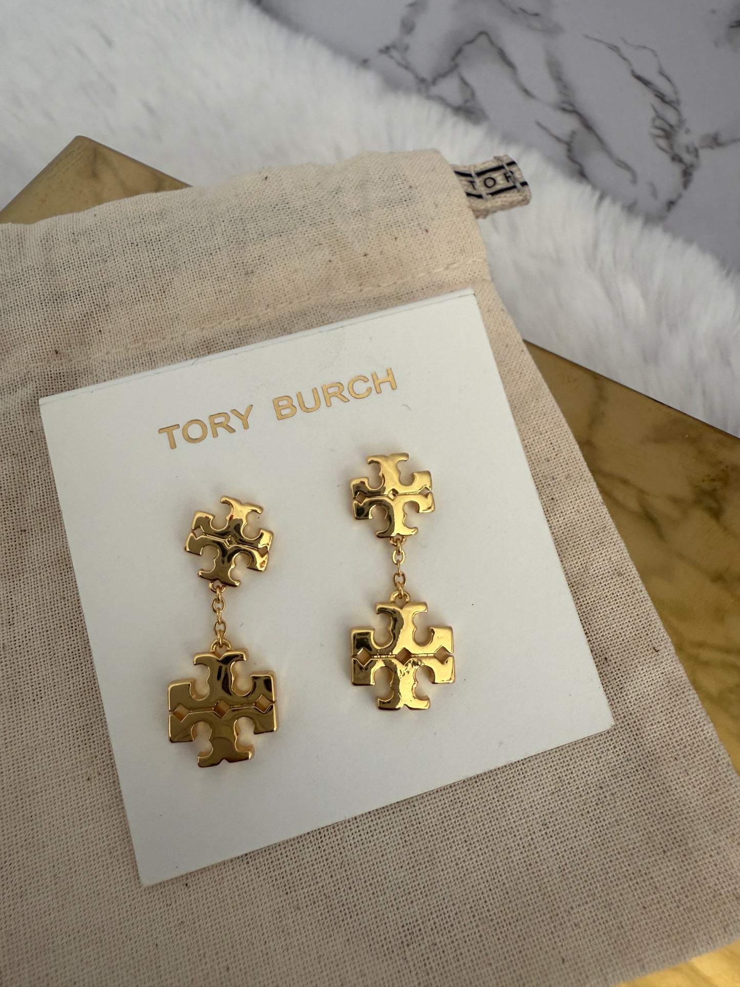 Aretes Tory Burch Kira Doble Logo