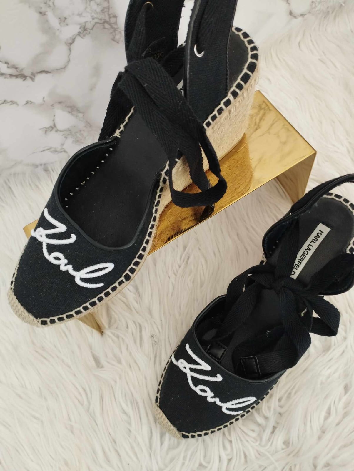 Zapatos dama marca Karl Laferfeld