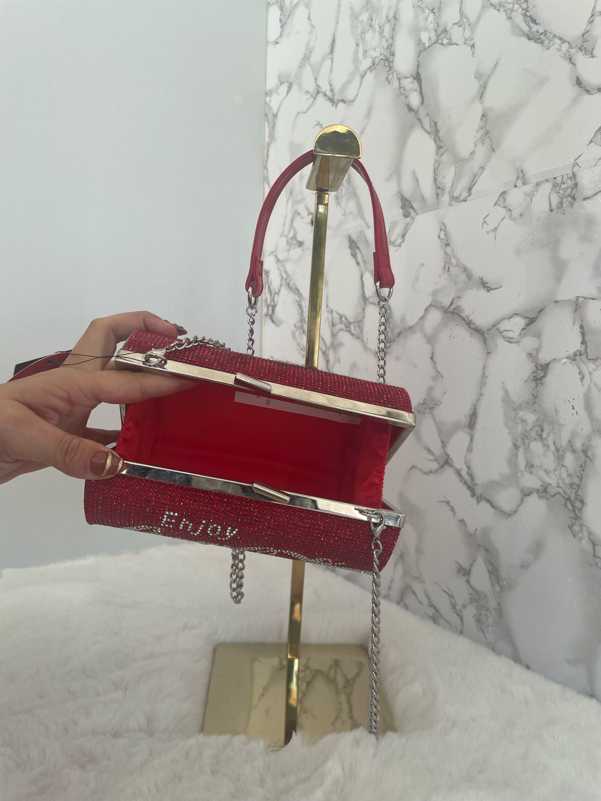 Bolsa crossbody en piedra con logo Coca-Cola