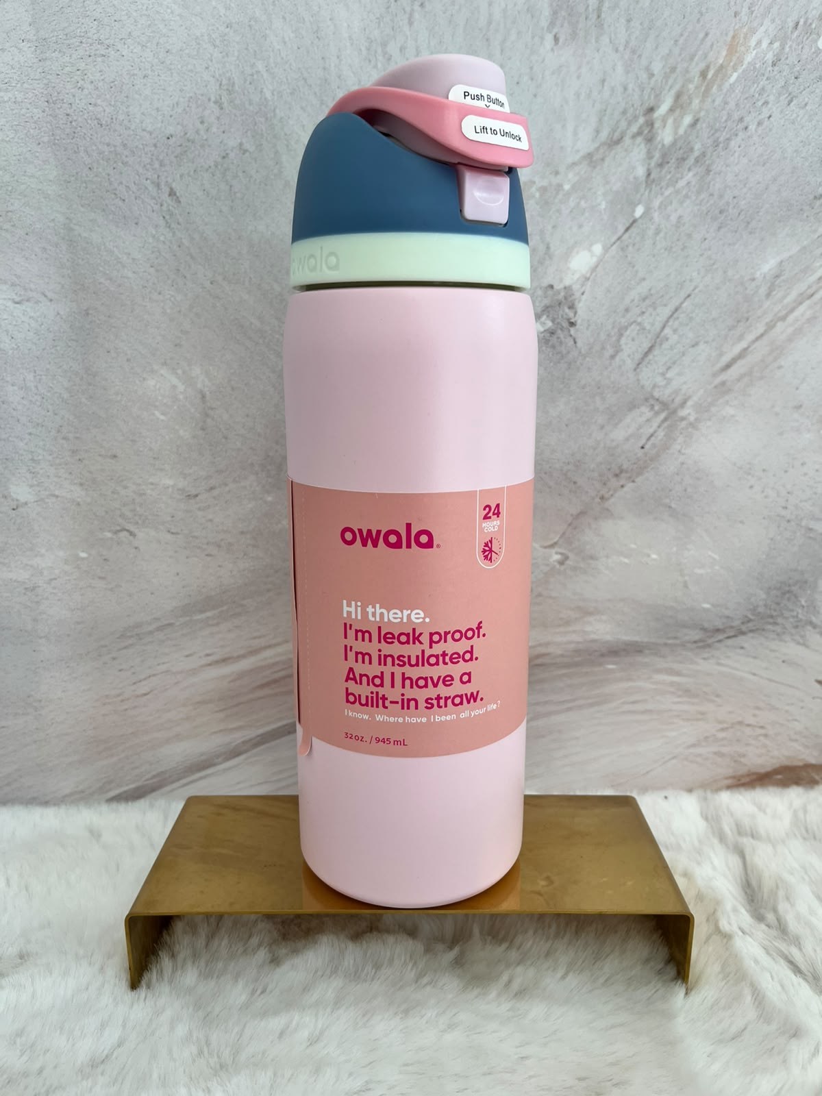 Termo con capacidad 32 onzas marca Owala
