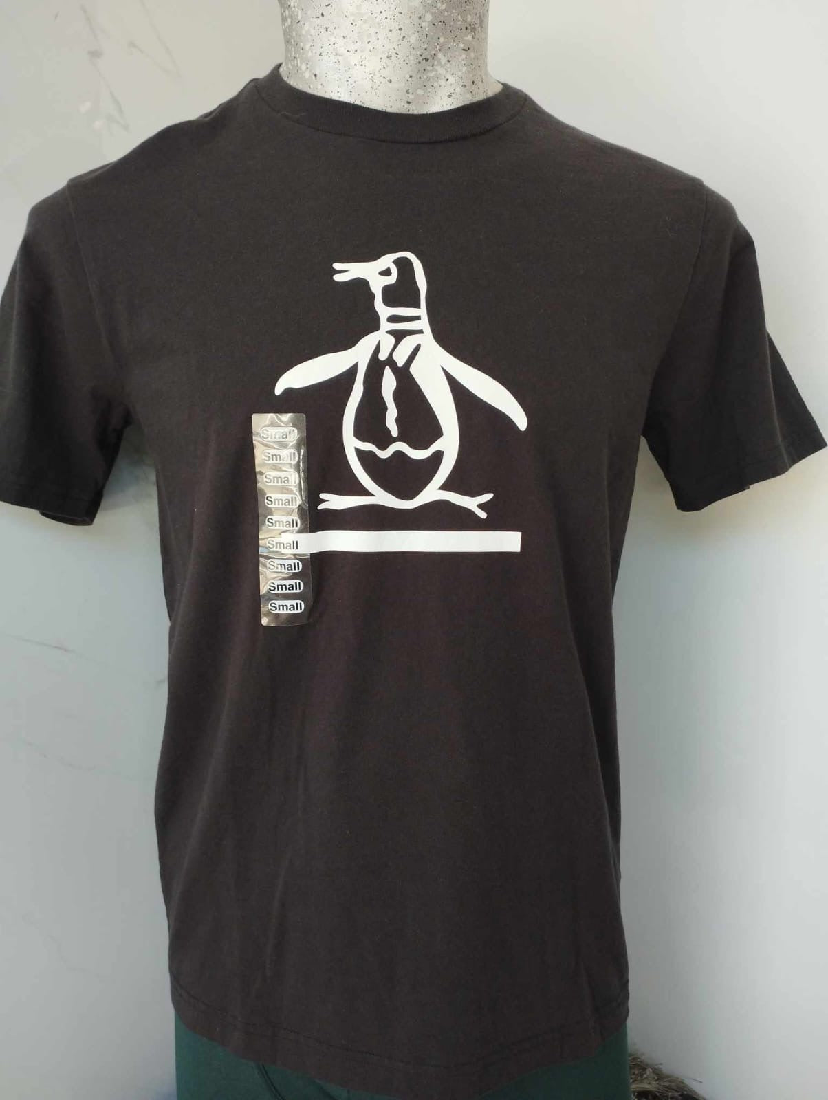 Playera de caballero marca Penguin