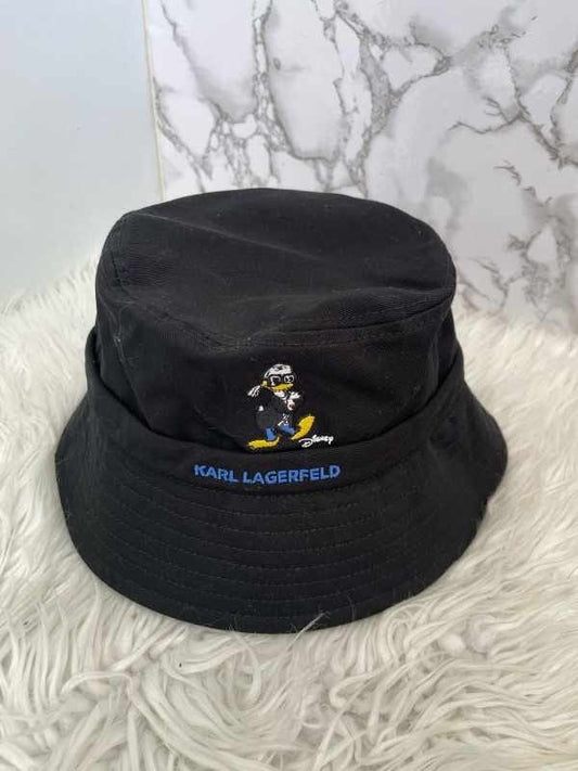 Gorro (bucket hat) marca Karl Lagerfeld