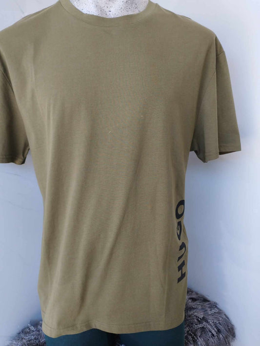 Playera de caballero marca Hugo Boss