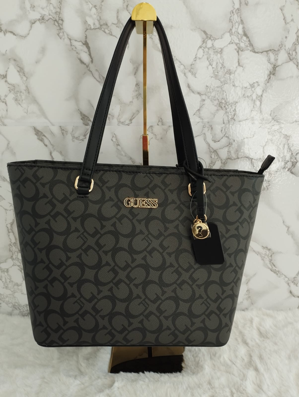 Bolsa Guess clásica grande grabada marca Guess