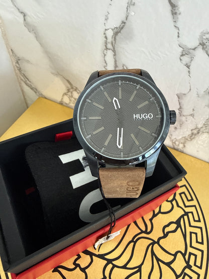 Reloj de caballero marca Hugo Boss tipo vintage