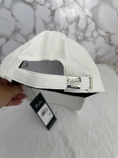 Gorra blanca marca Karl Lagerfeld