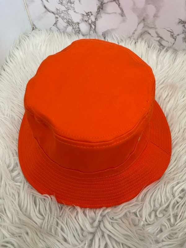 Gorro (bucket hat) marca Michael Kors