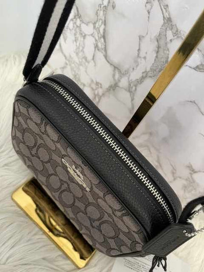 Bolsa crossbody chica 1 cierre marca Coach