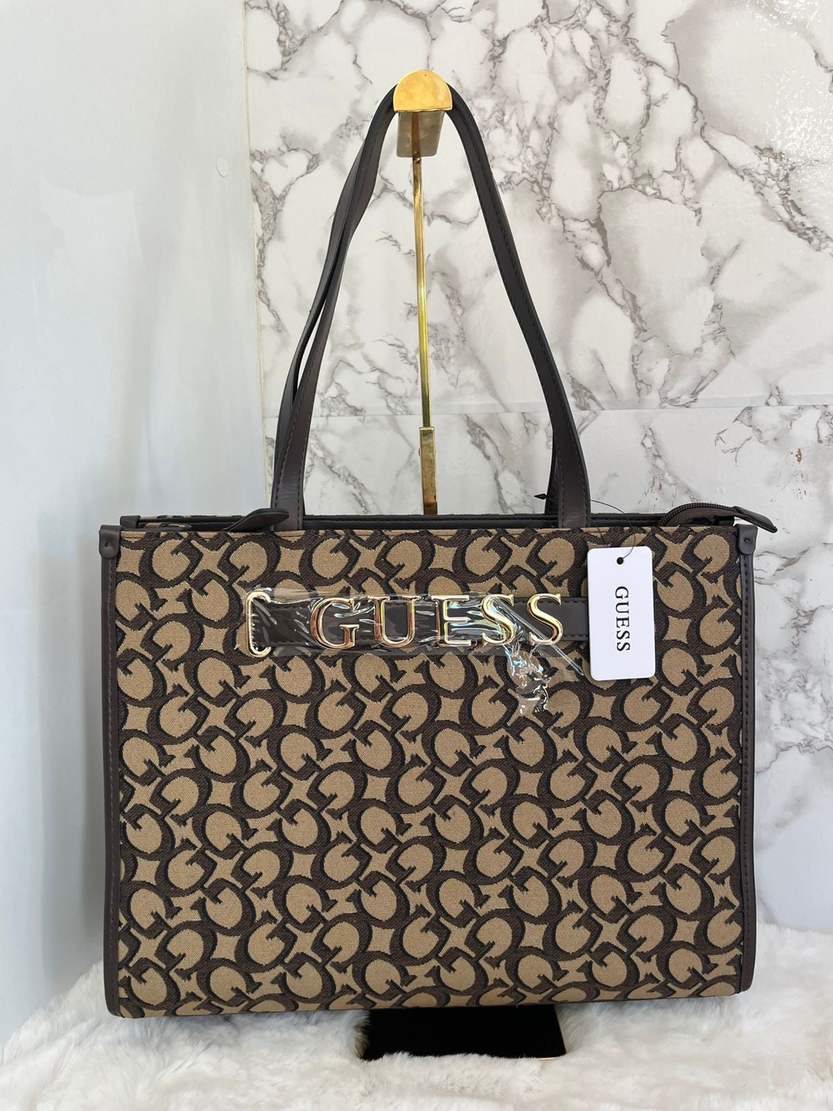 Bolsa grande en tela tote marca Guess