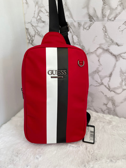 Bolso de caballero marca Guess tipo nylon