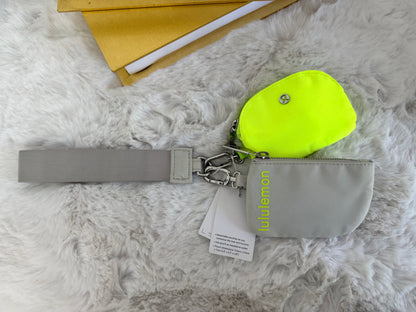 Monedero doble marca Lululemon