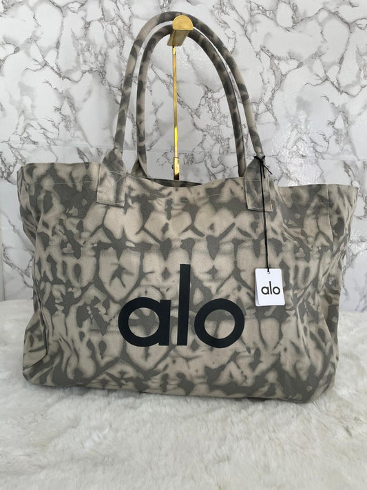 Bolsa grande en tela marca Alo