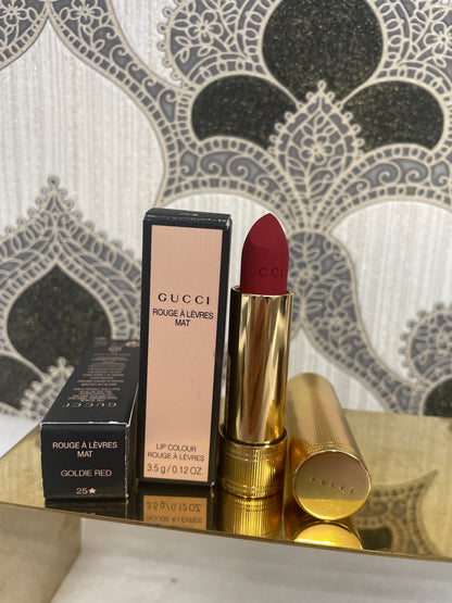 Gucci Rouge a levres mat 25 goldie red