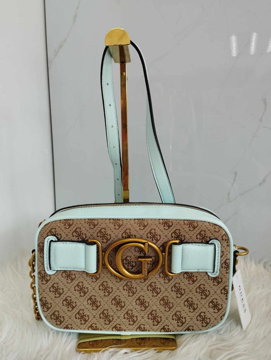 Bolso tipo crossbody tela marca Guess