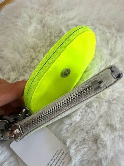 Monedero doble marca Lululemon