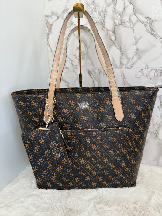 Bolsa tote con monedero piel grabada marca Guess