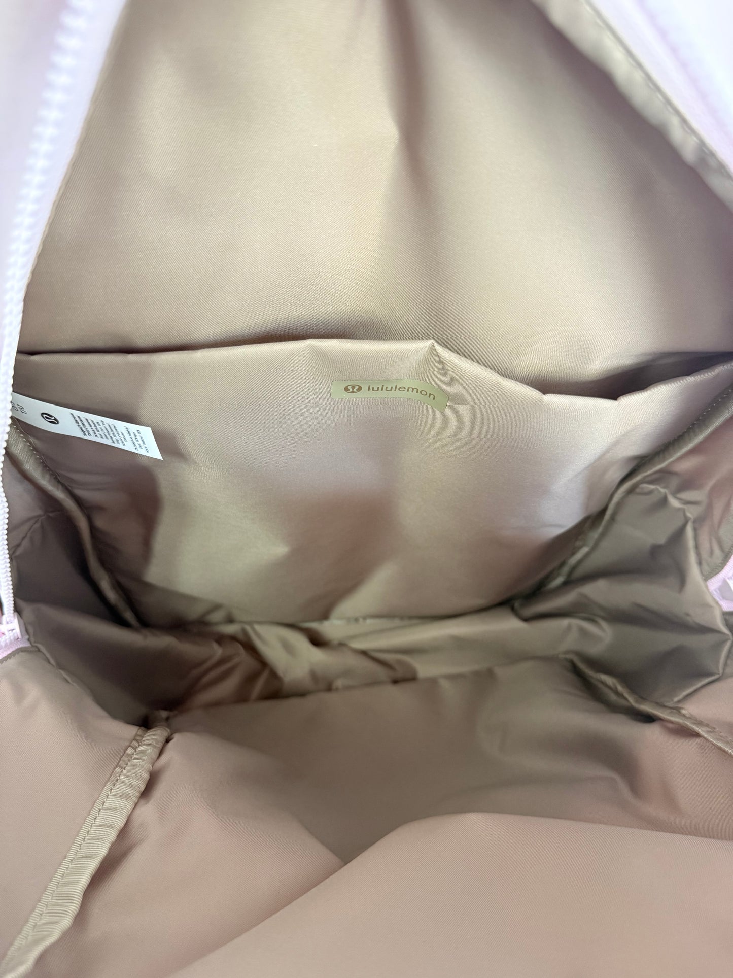 Mochila grande rosa claro marca Lululemon