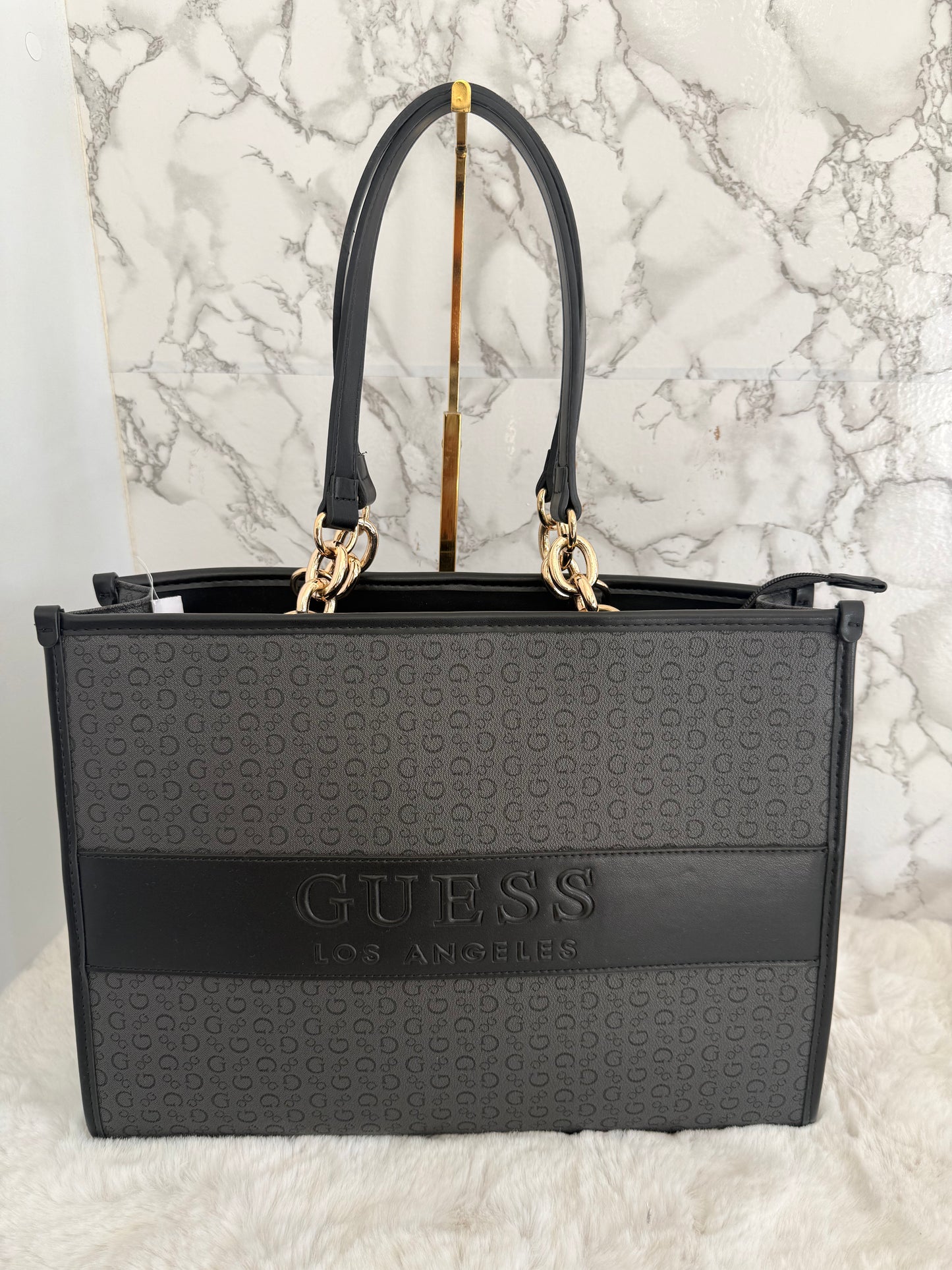 Bolsa tote Guess negra grande grabada