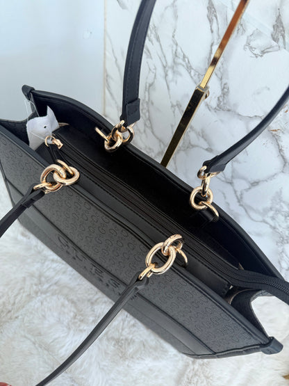 Bolsa tote Guess negra grande grabada