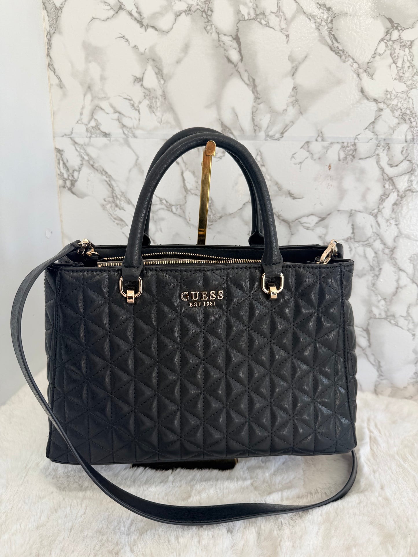 Bolsa Guess mediana tipo piel