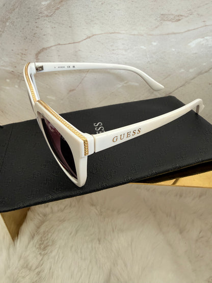 Lentes de dama marca Guess con estuche de bolsa