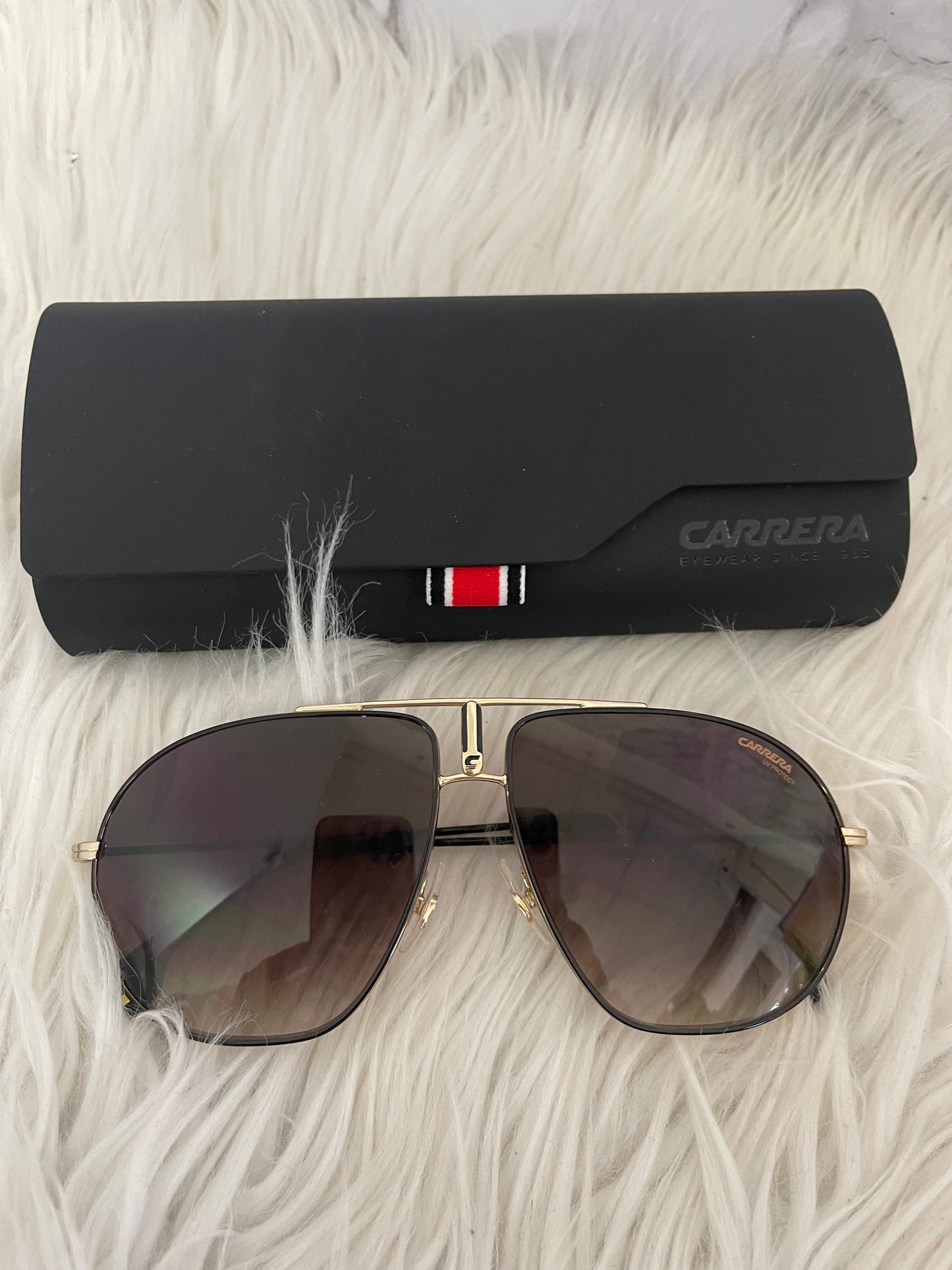 Lentes de caballero marca Carrera