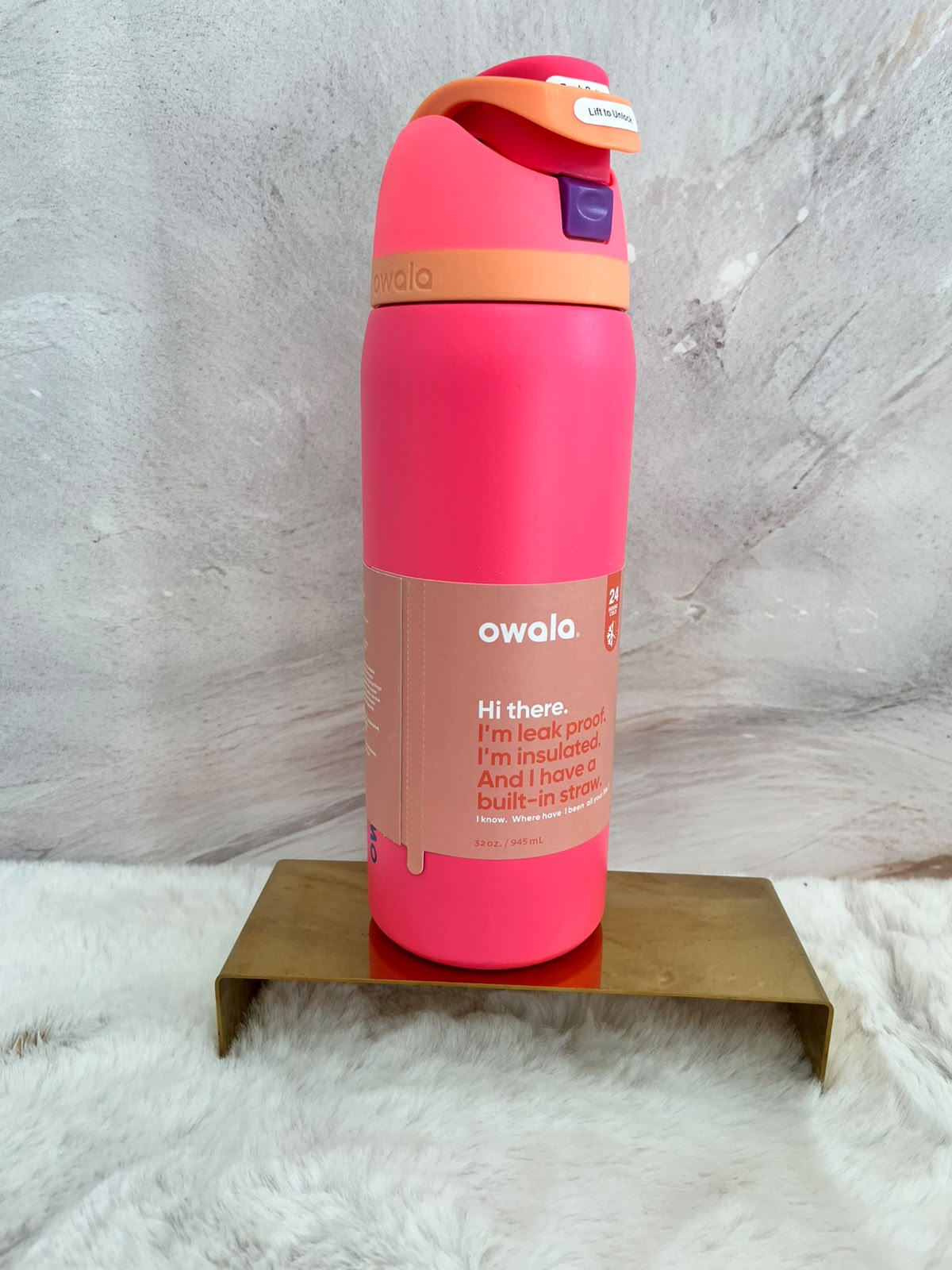 Termo con capacidad 32 onzas marca Owala