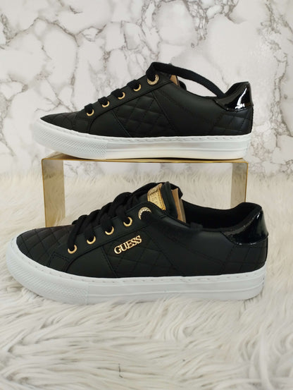 TENIS NEGRO COSTURAS MARCA GUESS