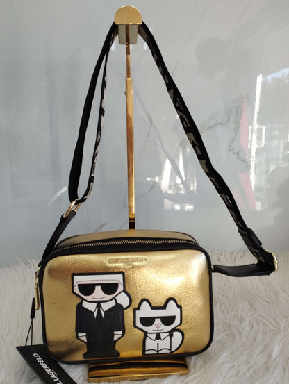 Bolsa color dorado tipo crossbody marca Karl Lagerfeld