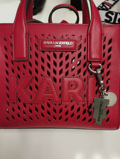 Bolsa color rojo tipo crossbody con portalentes marca Karl Lagerfeld